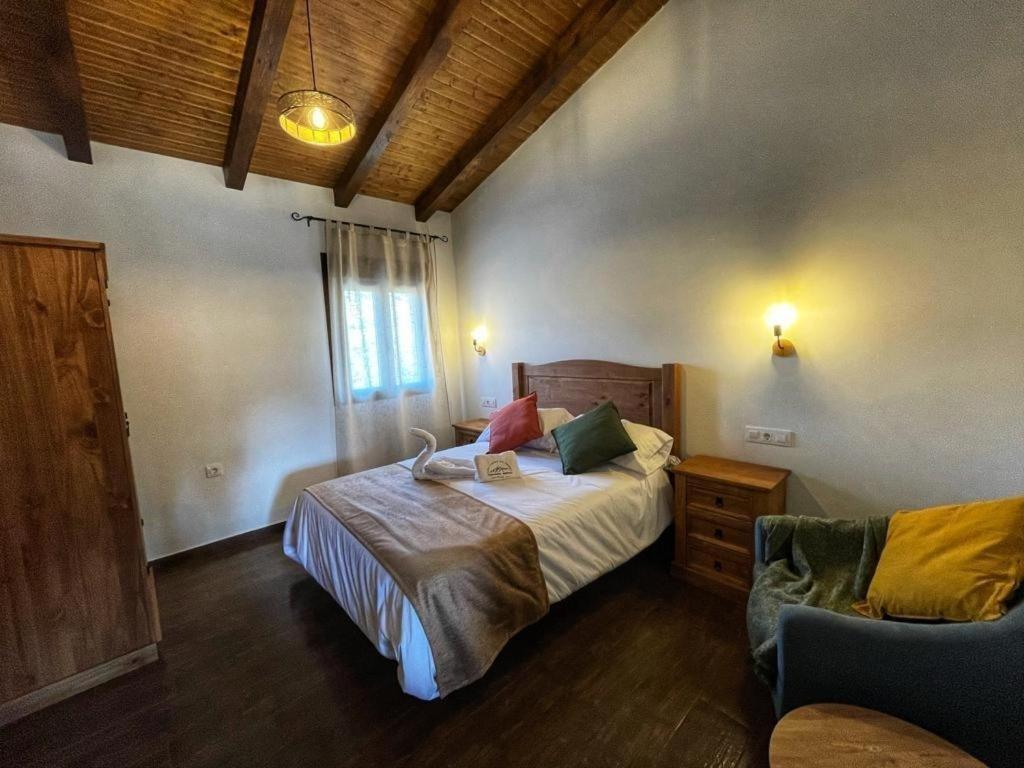 Apartamentos Dona Jimena Del Ambroz 4 Estrellas Complejo Unico En El Centro Del Pueblo - Piscina Ya Abierta แอร์วาส ภายนอก รูปภาพ