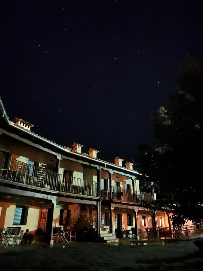 Apartamentos Dona Jimena Del Ambroz 4 Estrellas Complejo Unico En El Centro Del Pueblo - Piscina Ya Abierta แอร์วาส ภายนอก รูปภาพ