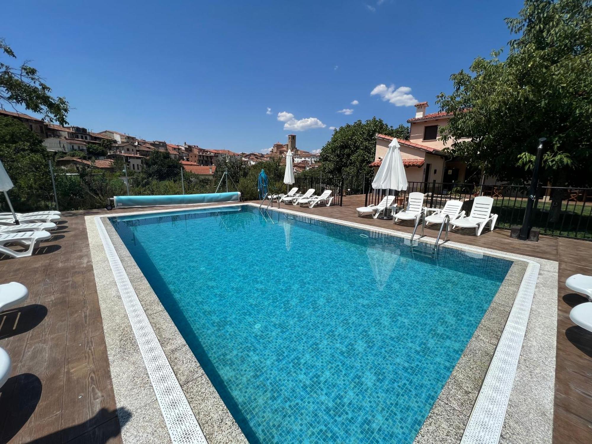 Apartamentos Dona Jimena Del Ambroz 4 Estrellas Complejo Unico En El Centro Del Pueblo - Piscina Ya Abierta แอร์วาส ภายนอก รูปภาพ